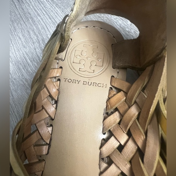 Like New Beautiful Tory Burch Gold Metallic Woven Leather Espadrilles Size 7.5 - Picture 3 of 9